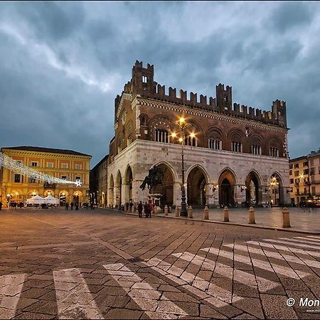 B&B Bartolomeo Piacenza Luaran gambar